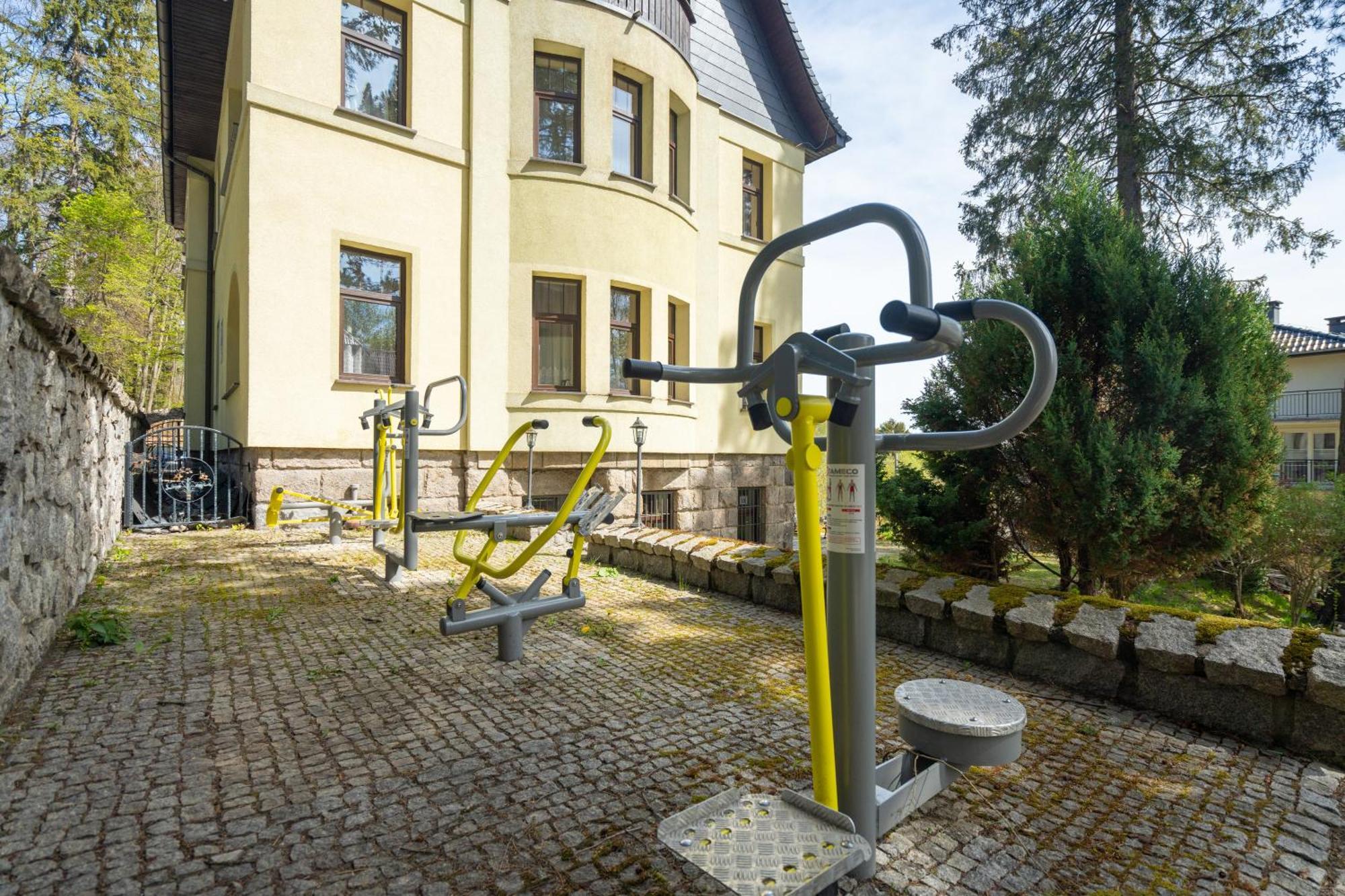 Willa Sloneczna Roza Pokoje Ze Sniadaniami Schreiberhau Exterior foto